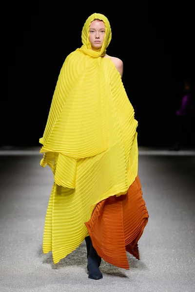 Look 39